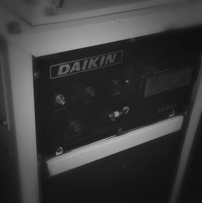 AKS103K Daikin Oil Cooling Unit