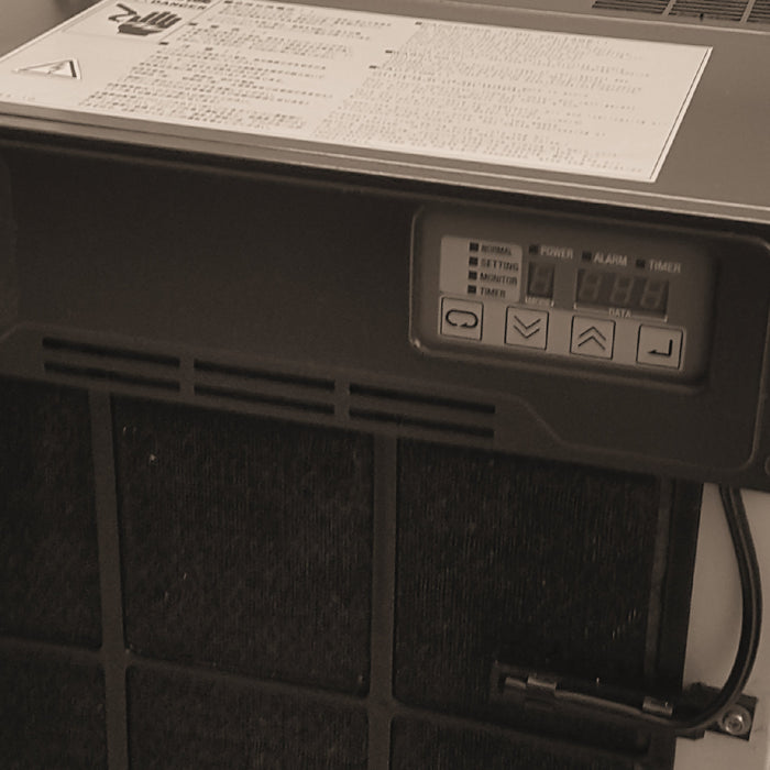 AKZG358-BCH-D259A Daikin Oil Cooling Unit