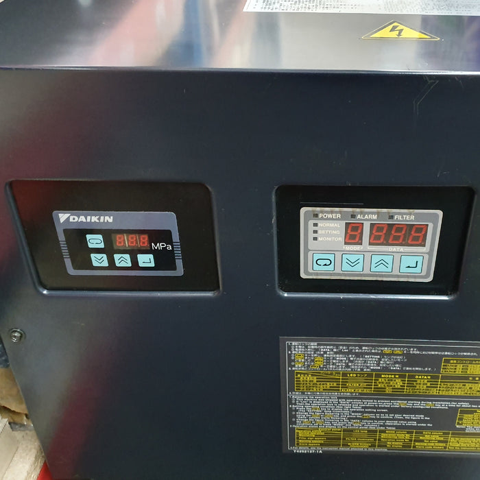 AKZT437-EH01A  Daikin Oil Cooling and Eco-Rich Hydraulic Combination Unit