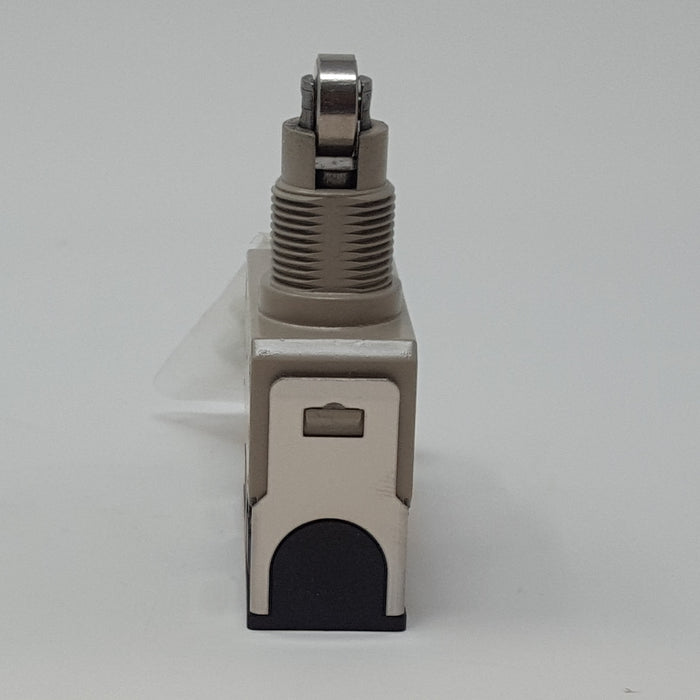 D4E-1A10N Omron Roller Plunger Switch