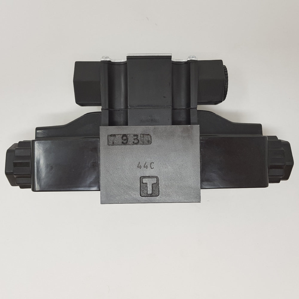 KSO-G02-44CA-30-N Daikin Solenoid Valve